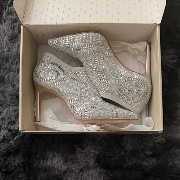 Thalia Sodi Glittering Silver Ankle Boots - Picture 6 of 8